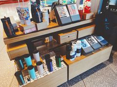 零售区-星巴克臻选(上海合生汇1F店)