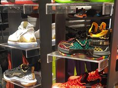 -李宁(大宁国际旗舰店)