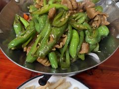 -芦茨金富饭庄·25年老字号·专做稻草鸡