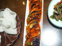 -东口码头·烧鸽子·鱼头泡饼·地方菜(金鹰悦城店)