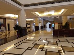 大堂-乌兰湖畔草坪轻奢营地