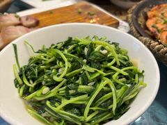 -披云山庄