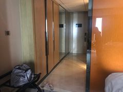 -中山利和希尔顿酒店
