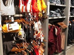-Hollister(天环广场店)