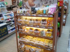 -全家便利店(宜山路站店)