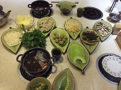一叶一世界藏茶素食火锅-一叶一世界•素食餐厅(环球中心店)