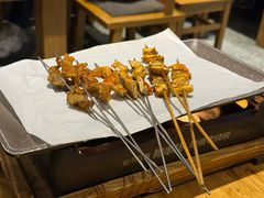 -岩姐撸串儿·地摊老烧烤(漕宝路店)