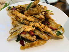 姜葱爆炒蛏子-将相和·海鲜蒸饺大连菜