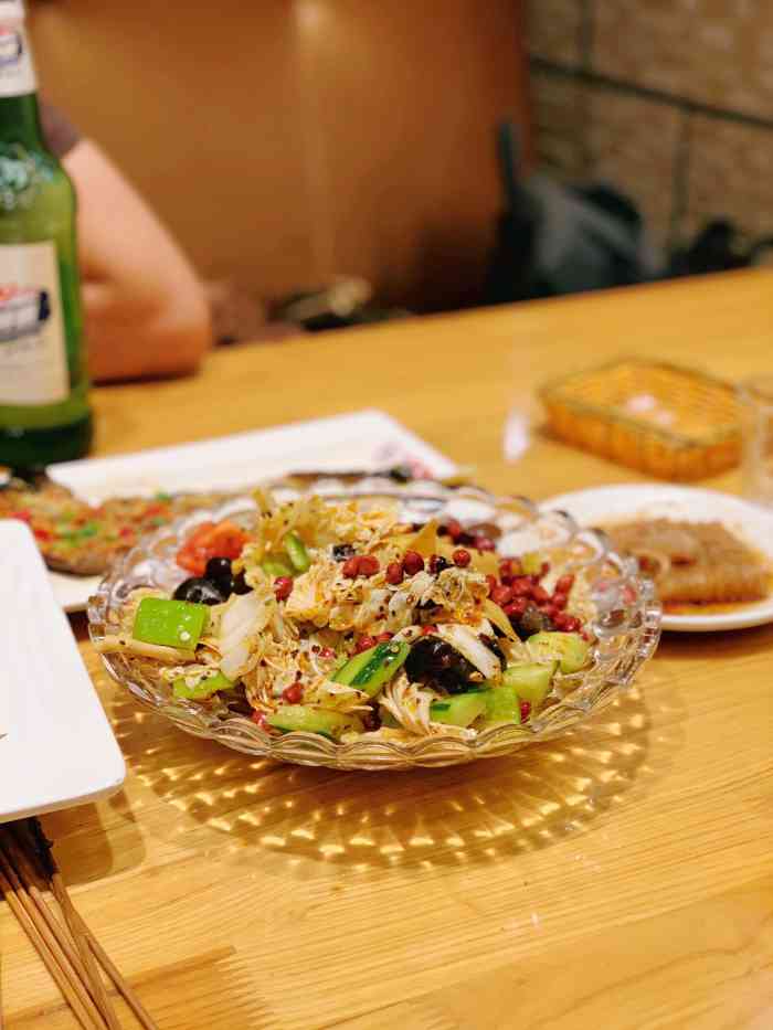 大胖烤串店(四中店)-"清明小假 突袭回家就很想吃烤串儿啊 老.