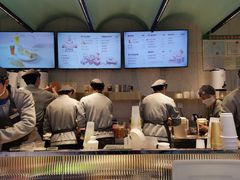 -奈雪的茶(亨特国际广场店)