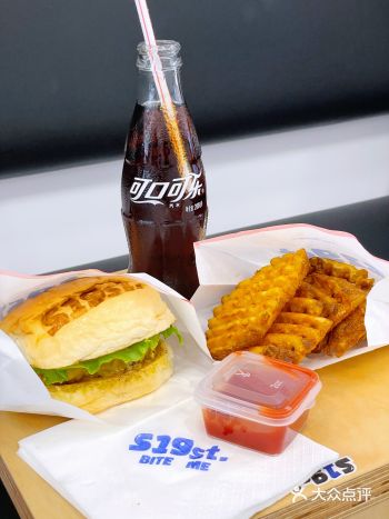 无锡这家美式汉堡一口封神