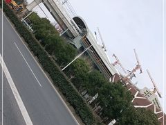 -康新公路(地铁站)