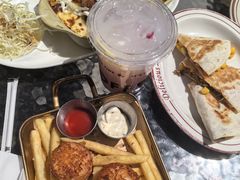 -玛格萝妮比萨屋(四平店)