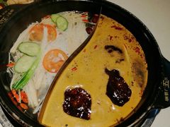 -钢管厂五区小郡肝串串香(滨江店)