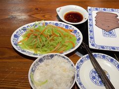 -老天桥酱肉烧饼夹肘子(天桥店)