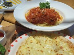 -菲滋意式餐厅(海宁银泰城店)