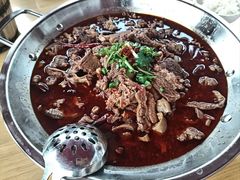 -大众跷脚牛肉馆·非遗传承单位(峨眉山店)