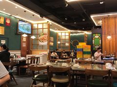 大堂-胡须佬鸡煲四季火锅店(石厦西村直营店)
