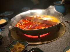 -湊湊火锅·茶憩(打浦桥日月光店)