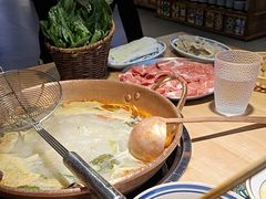 -洱火云南酸菜牛肉火锅(石景山当代商城店)