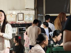 -正宗杨记普洱酸醋米线(总店)