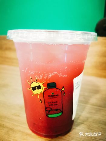 一款来自武康大楼对面的夏日特饮——夏黑葡萄气泡饮