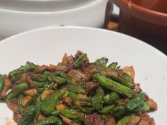 -黄泥岗·地道湖北菜(奥特莱斯店)