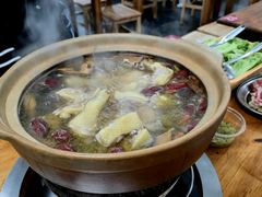 -威邵鸡煲(西华路总店)