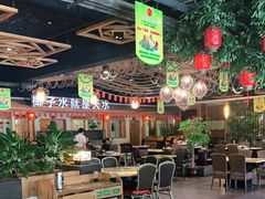 大堂-龙泉人椰子鸡.糟粕醋.海南菜(三亚旗舰店)