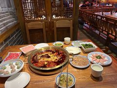 -小天鹅火锅·一线江景洪鼎旗舰店(洪崖洞店)