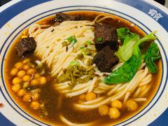 -霸蛮湖南菜·牛肉粉(荣京西街店)