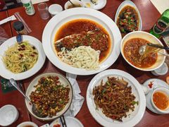 -湖南人家湘菜馆(镇江路店)