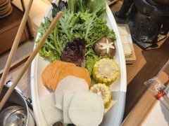 -老牌坊云南鱼豆花火锅(哈西万达店)