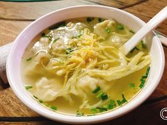 刀鱼小馄饨-忆秦园小笼包(惠山古镇总店)
