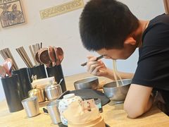 -银米·云南传统过桥米线(双廊黑金冠店)
