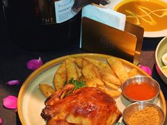 -静香HOUSE·全时段融合餐厅(七星欢乐颂店)