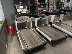 -帝豪斯健身俱乐部(市府恒隆广场店)