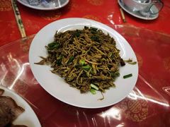 -明月食府(二区干二路店)