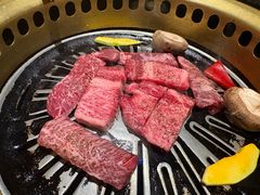 -炼火烤肉店