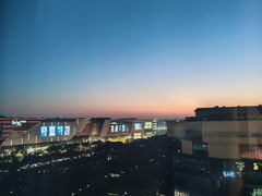 -上海外滩老码头亚朵酒店