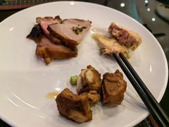 -怡豪大饭店·银顶旋转餐厅