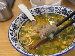 -八百里牛肉汤(盖饭·锅贴·万象城店)
