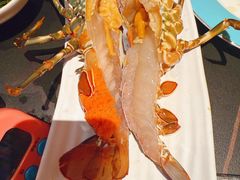 -雍容荟帝王蟹活龙虾展台自助(IFS黑金店)