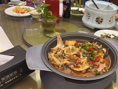 -新天明砂锅鱼头煲