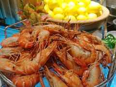 -广州万富希尔顿酒店·感趣自助餐厅·金秋蟹宴生蚝海鲜刺身