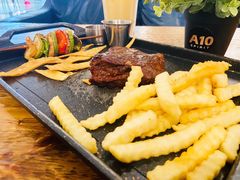 -灵意咖啡·西班牙美食(汕头金平万达广场店)