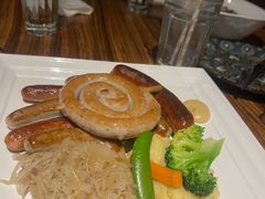 -LENBACH兰巴赫西餐啤酒坊(大连东港店)
