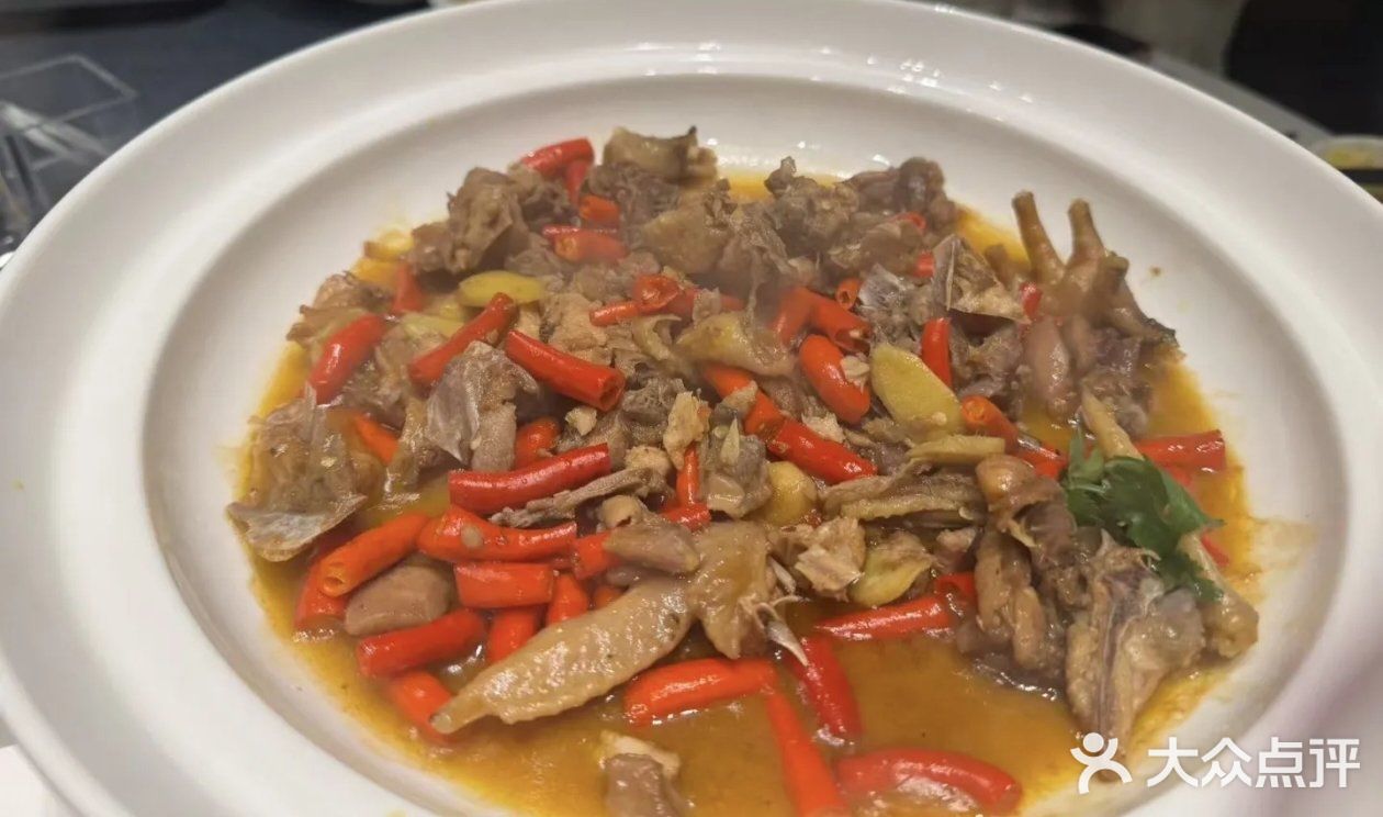 🔥熙湘里杀疯乡野湘味！手抓排骨啃到吮指😋