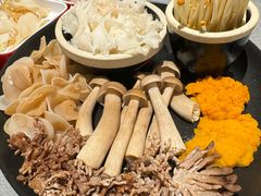 有机菌菇拼盘-合乐·创意火锅·海鲜火锅(亚东柒号店)