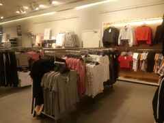 -H&M(华润万象城店)